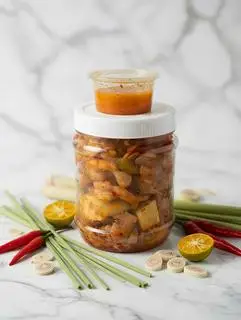 Hình ảnh CHÂN GÀ RÚT XƯƠNG SỐT THÁI 500G