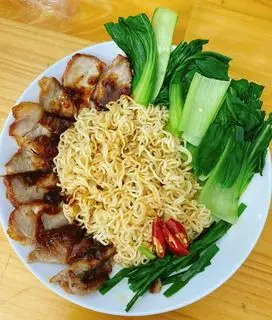 Hình ảnh Mì trộn xá xíu