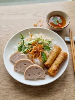 Hình ảnh Bánh ướt đầy đủ