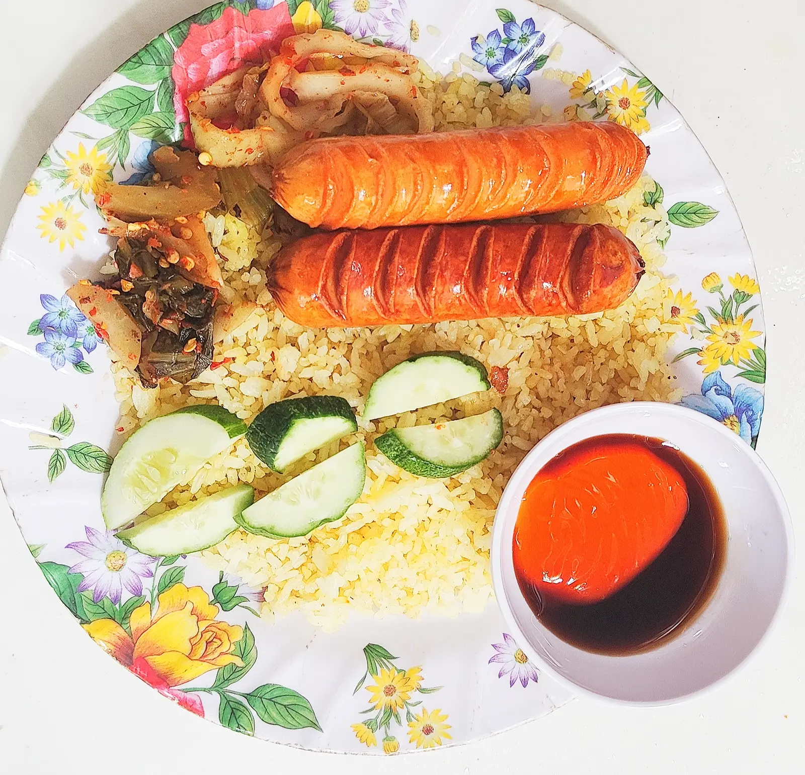 Hình ảnh Cơm chiên xúc xích