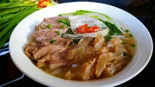 Hình ảnh Bún Bò Huế ( Nạm, Gân)