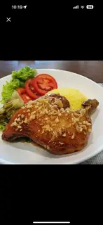 Hình ảnh Cơm Đùi Gà Góc Tư Mắm Tỏi