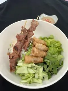Hình ảnh Bún Thịt lụi+ram tôm đất 