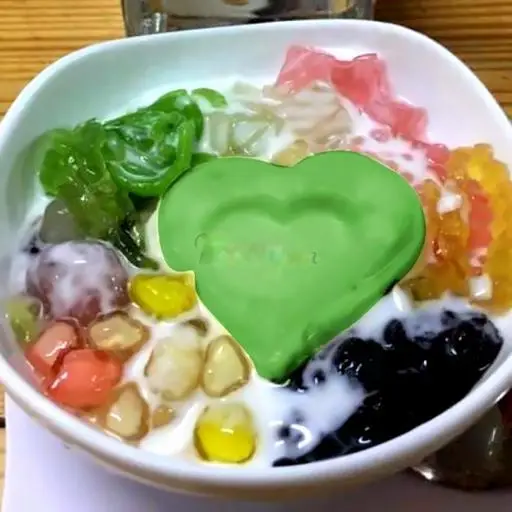 Hình ảnh Chè thái thập cẩm pudding matcha