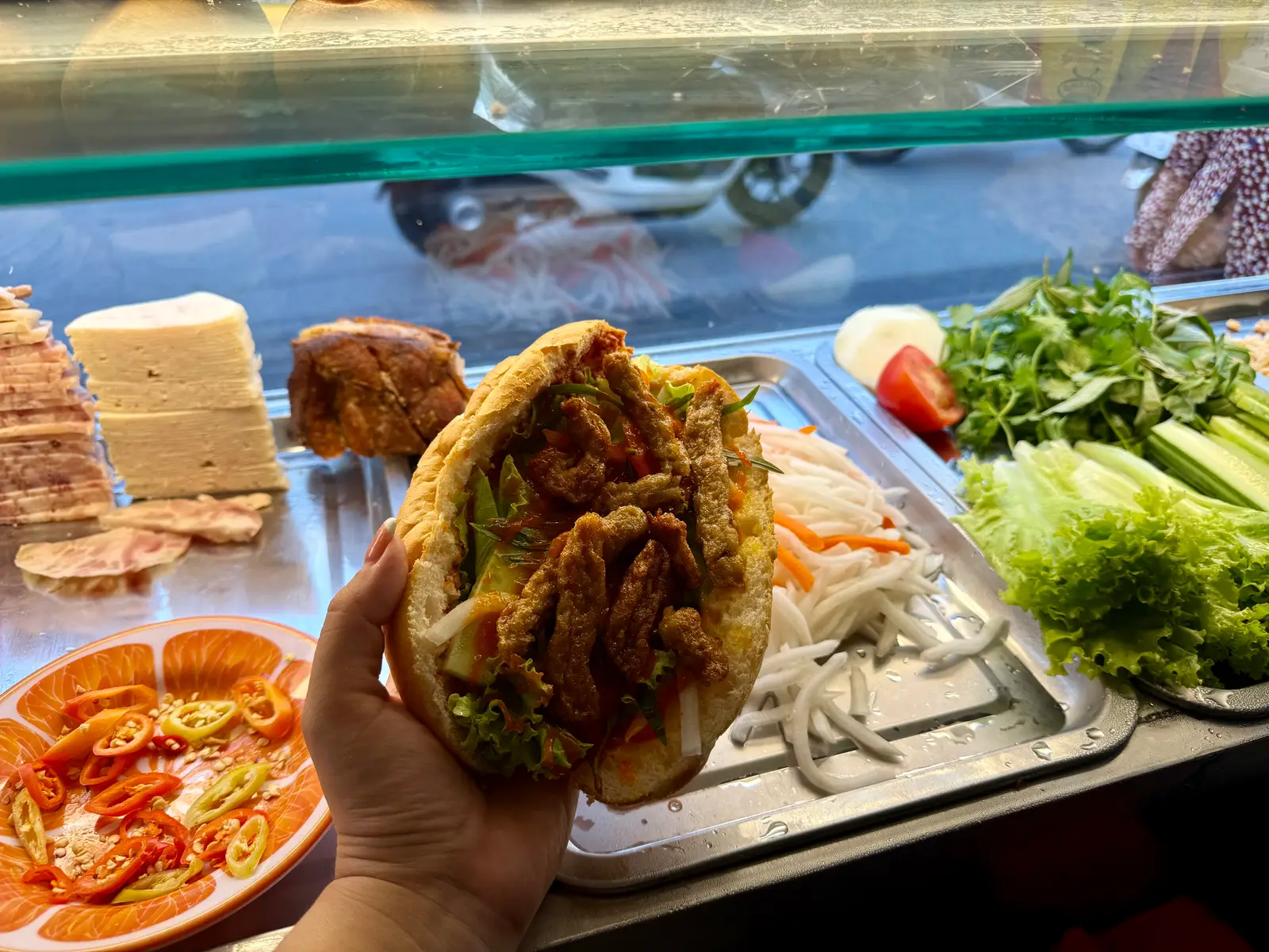 Hình ảnh Bánh mì chả cá