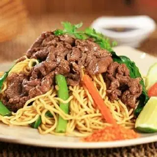 Hình ảnh Mì gói xào bò 
