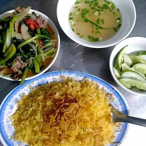 Hình ảnh Cơm Rang Cải Xào Bò