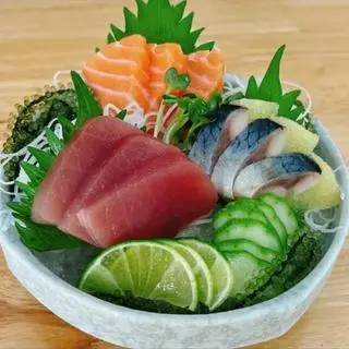 Hình ảnh Combo sashimi set 8 3 hồi - 3 ngừ - 3 trích