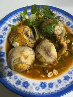 Hình ảnh Hột Vịt Lộn Xào Me ( 4 Quả ) 