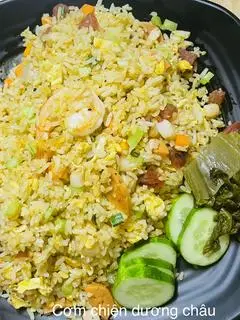 Hình ảnh Cơm chiên dương châu (KHÔNG CANH)