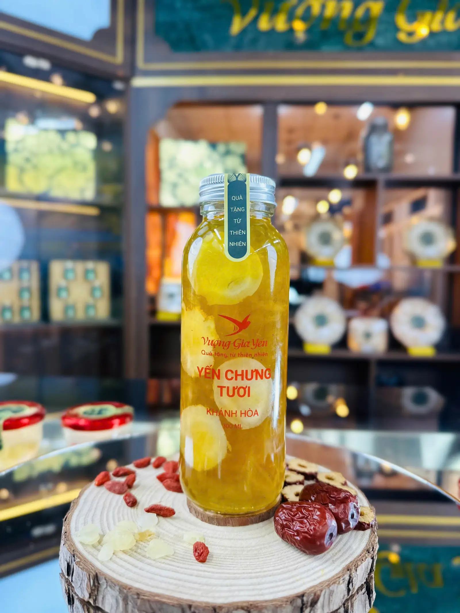 Hình ảnh Yến sào chưng tươi sợi dài vị sâm lát - 300ml