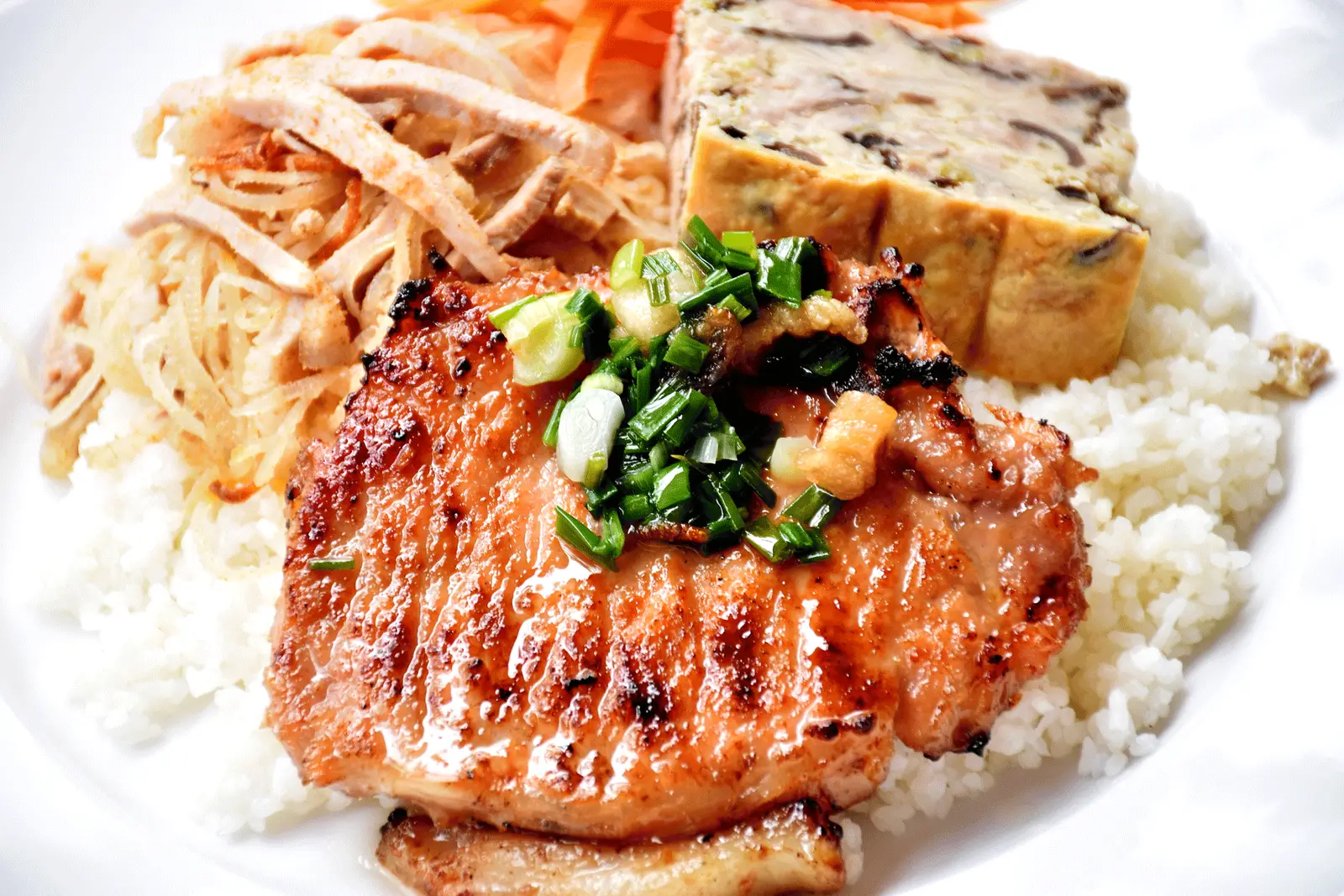 Hình ảnh Cơm sườn bì chả