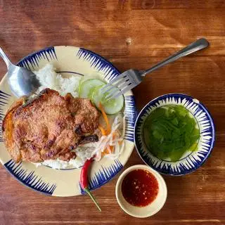 Hình ảnh cơm sườn mỡ
