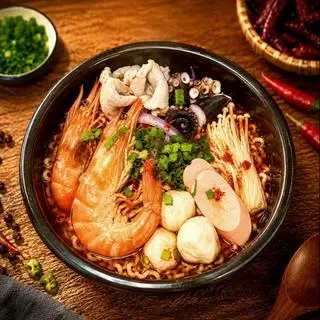Hình ảnh Mì cay thập cẩm