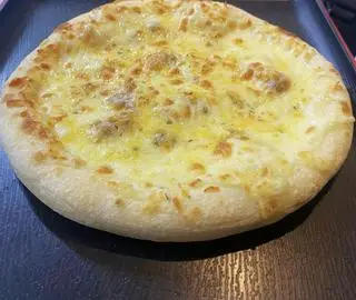 Hình ảnh Pizza phô mai