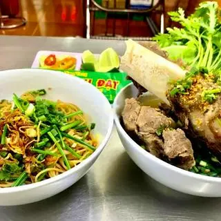 Hình ảnh Hủ tiếu Nam Vang đặc biệt có xương