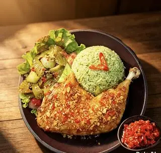 Hình ảnh CƠM GÀ GÓC 4 SỐT MẮM TỎI