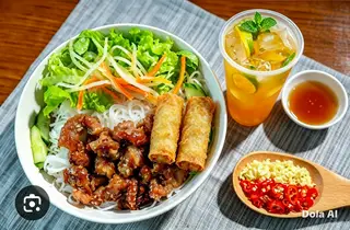 Hình ảnh bún thịt nướng chả giò +1ly trà tắt 