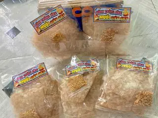 Hình ảnh Bánh Tráng Muối Siêu Cay