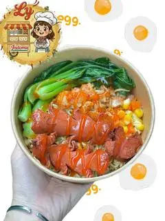 Hình ảnh Mì trộn xúc xích