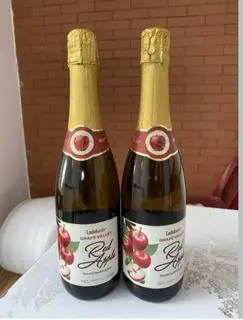 Hình ảnh Grape Valley Red Grape - Nước trái cây có gas táo đỏ - 750ml