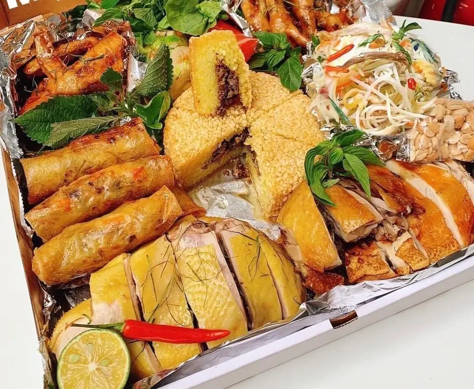 Hình ảnh mâm mẹt gà G 
