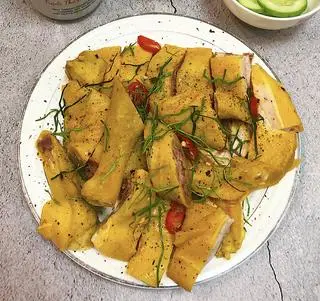 Hình ảnh Gà ủ muối nửa con