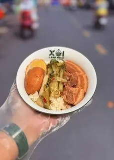 Hình ảnh Xôi Thịt kho Trứng (có Cải Chua) 