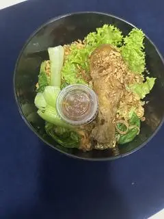 Hình ảnh Mì Trộn Sate Gà Giòn Sốt Mắm Tỏi+Canh Soup