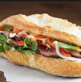 Hình ảnh Bánh mì thập cẩm siêu nhân