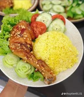 Hình ảnh Cơm GÀ MẮM TỎI 