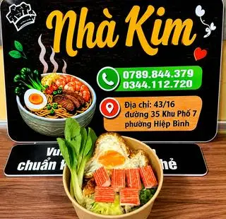Hình ảnh mì trộn indomie thanh cua + trứng ốp la