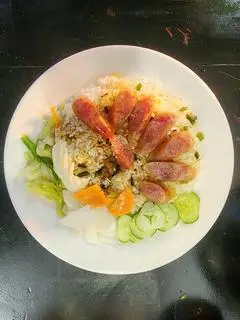 Hình ảnh Cơm tấm lạp xưởng