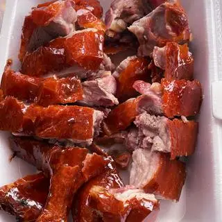 Hình ảnh vịt quay nửa con + 3 bánh bao