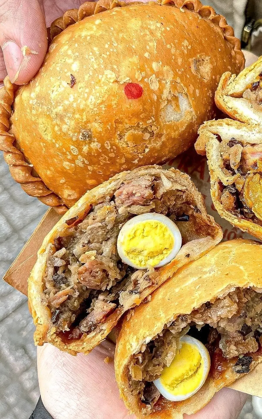 Hình ảnh BÁNH XẾP/ QUAI VẠC NHÂN THỊT, TRỨNG CÚT - BÁNH TƯƠI MỖI NGÀY