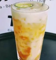 Hình ảnh Yakult đào