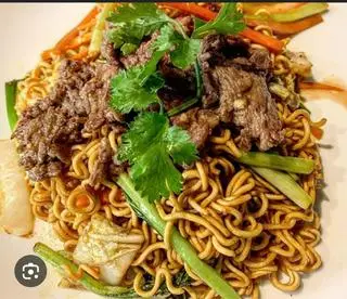 Hình ảnh mì xào bò