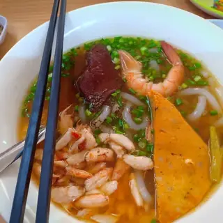 Hình ảnh Bánh canh Ghẹ thịt + Tôm + Chả