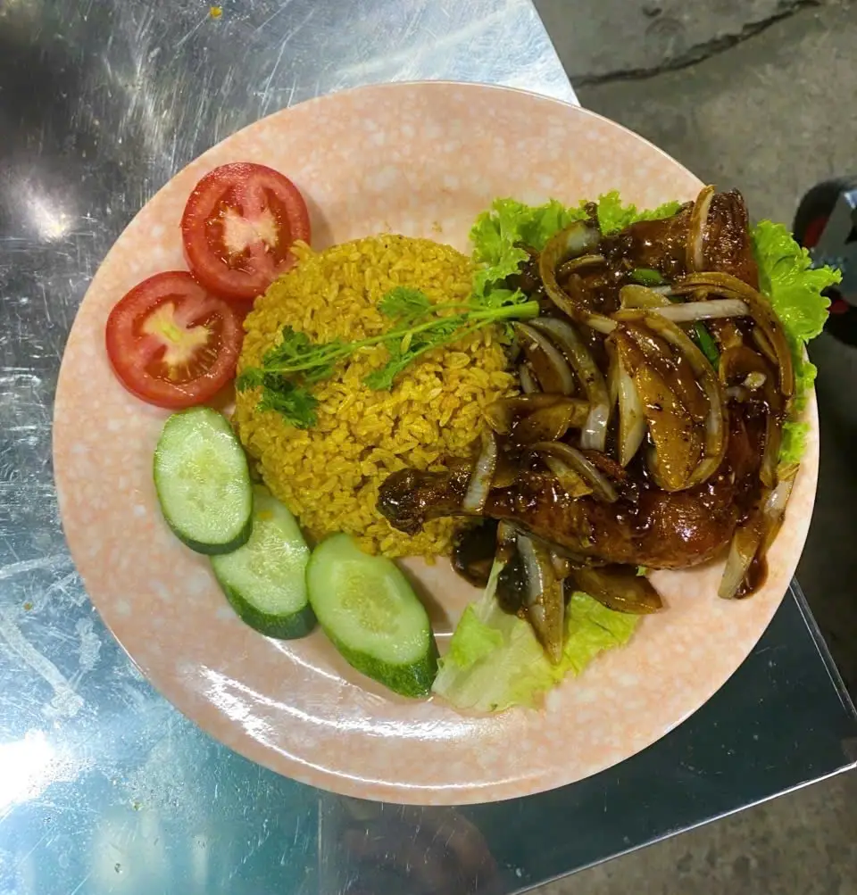 Hình ảnh Cơm gà xốt tiêu