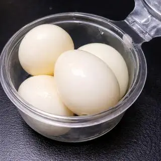 Hình ảnh Trứng cút - 4 trứng