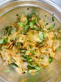 Hình ảnh Bánh tráng dẻo trộn sa tế
