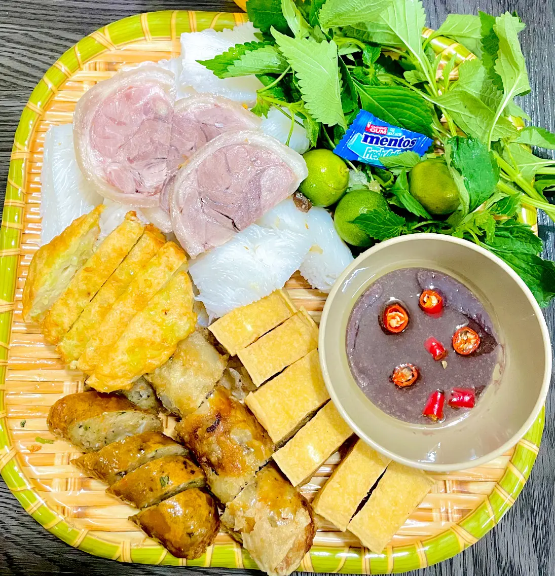 Hình ảnh Bún đậu mắm tôm đầy đủ