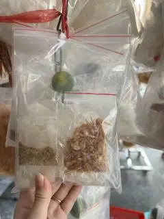 Hình ảnh Bánh tráng phơi sương muối sặc