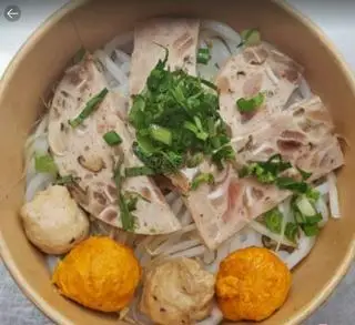 Hình ảnh Bún 4 mọc 4 giò tai