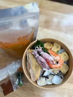 Hình ảnh Bún Hải Sản Đầy Đủ