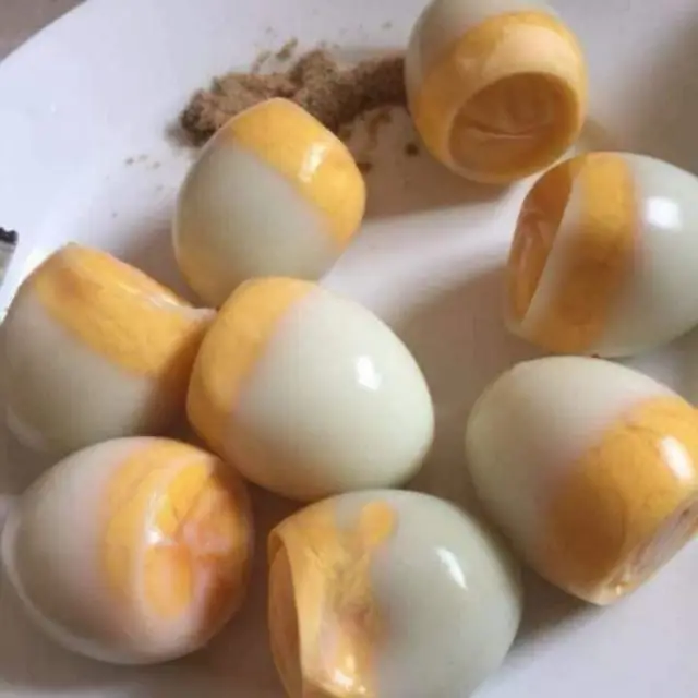 Hình ảnh Trứng Gà Vữa ( 9k 1 trứng)