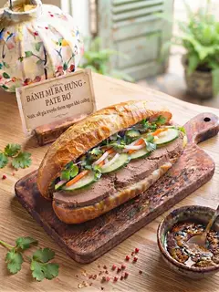 Hình ảnh Bánh mì bơ pate