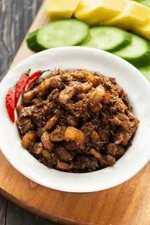 Hình ảnh Cơm thịt kho mắm ruốt