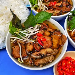 Hình ảnh Bún chả truyền thống 
