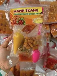Hình ảnh Bánh tráng phơi sương muối béo top mỡ